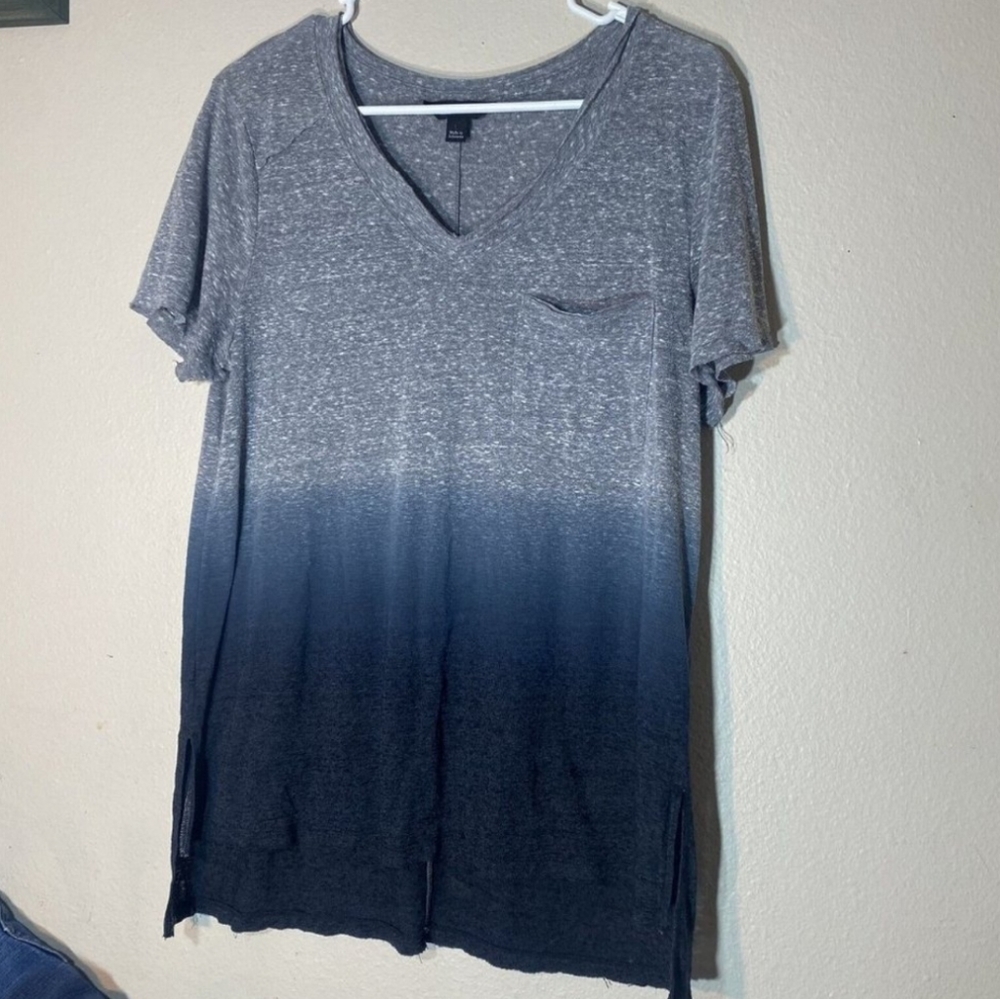 Rock and Republic Blue Ombre Vneck Short Sleeve Tshirt